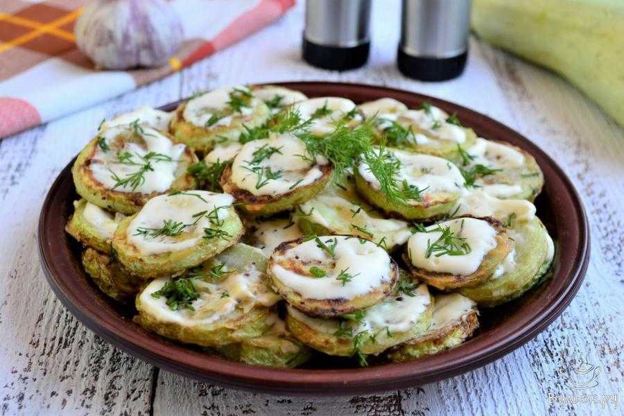 Жареные кабачки на сковороде - быстро и вкусно