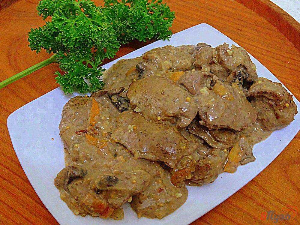 Куриная печень с помидорами и луком на сковороде - 7 пошаговых фото в рецепте