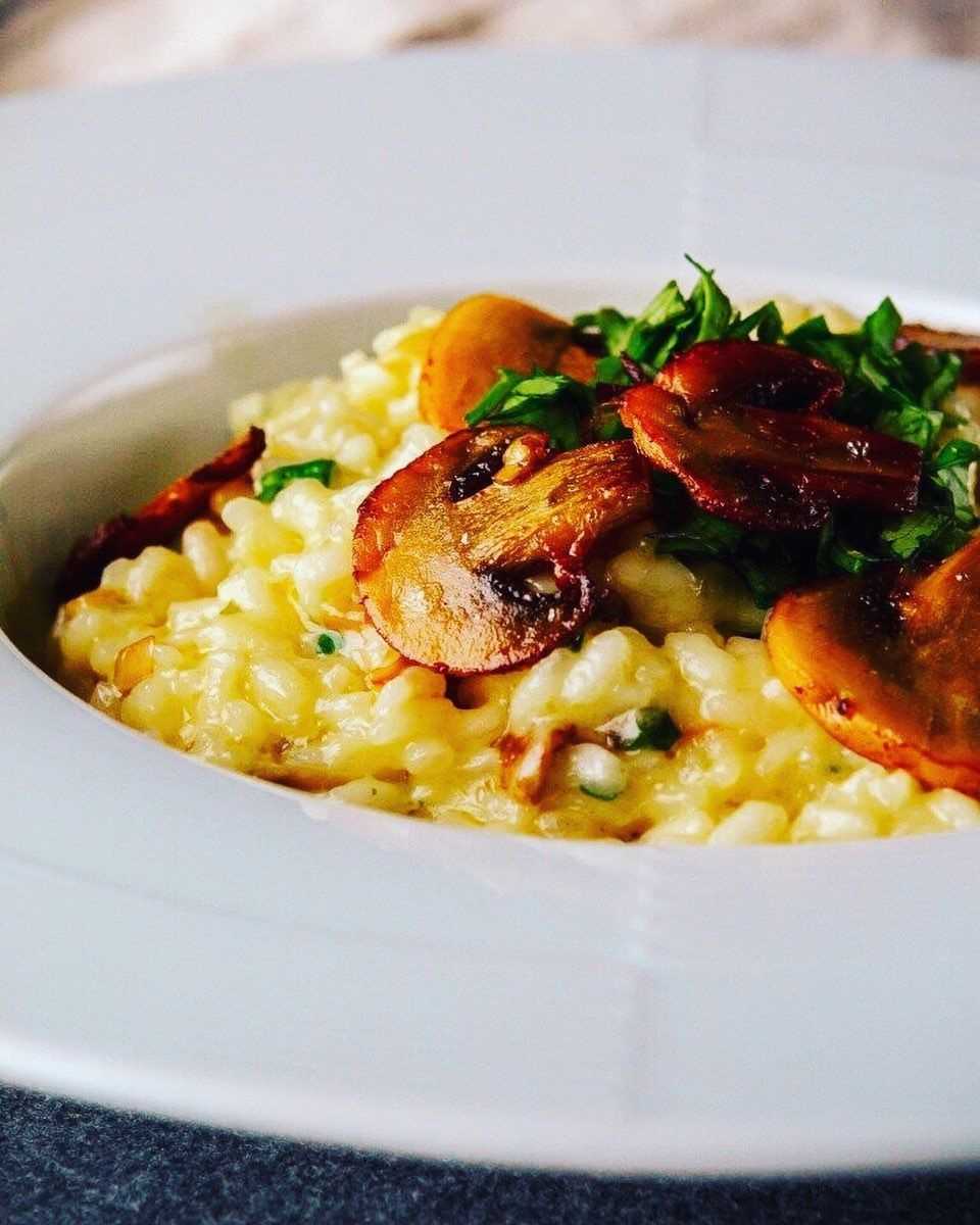Ризотто с грибами: 8 самых вкусных рецептов, 3 секрета готовки