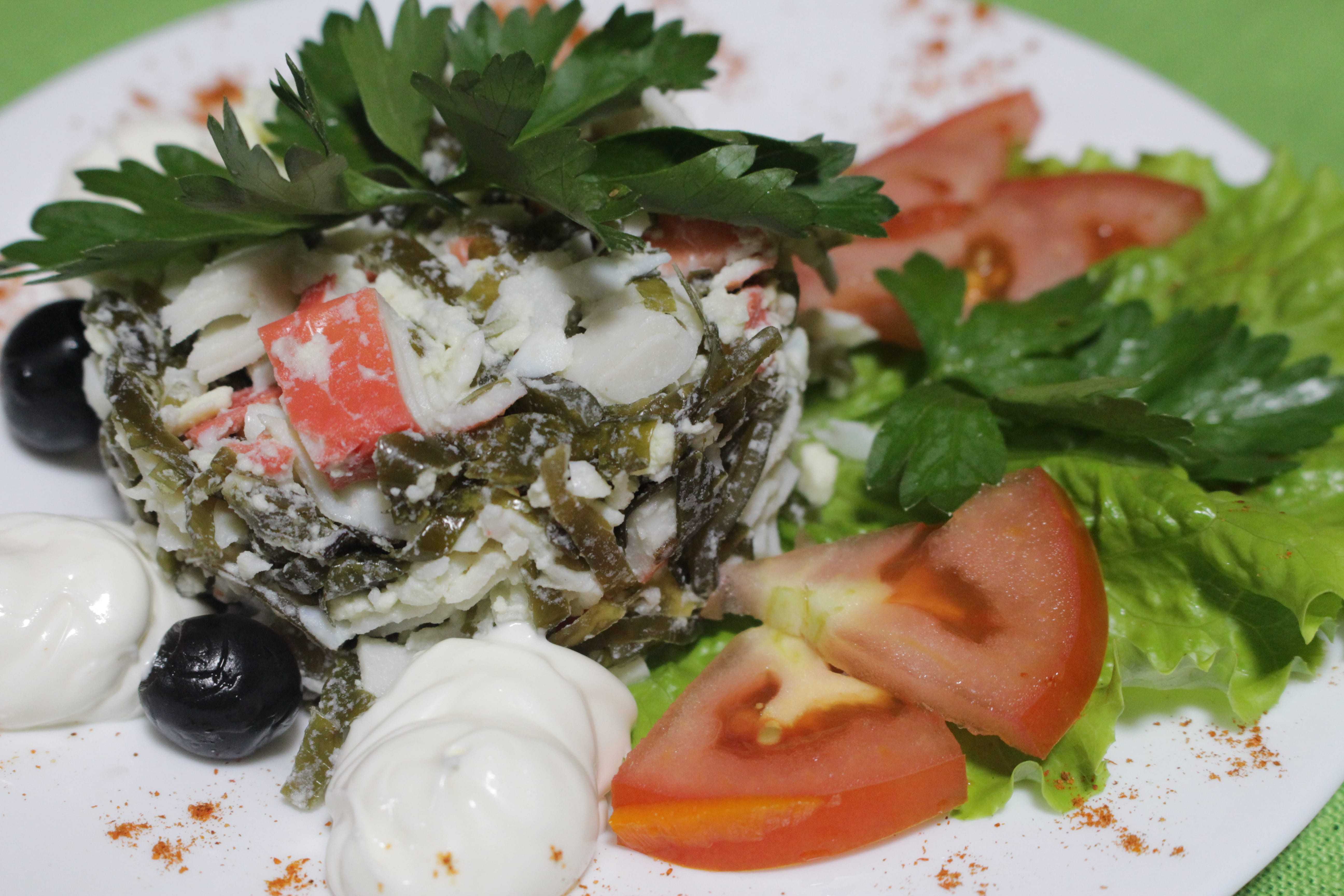 Салат с морской капустой – 11 простых и вкусных рецептов