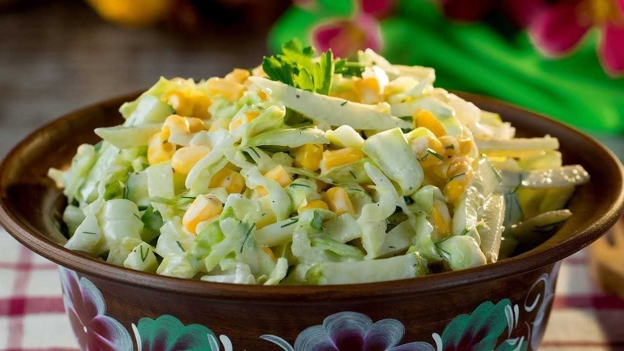 Салат с курицей огурцом кукурузой и пекинской капустой  рецепт с пошаговыми фото