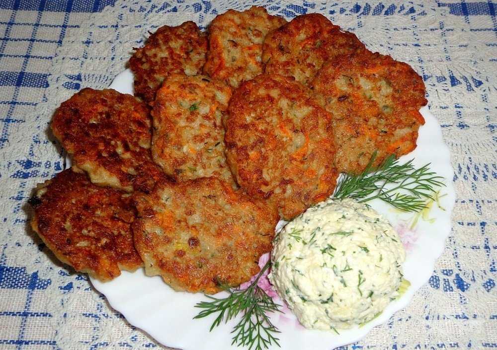 Зачем хозяйки смешивают фарш с кефиром: в считаные минуты будет сытный и вкусный ужин на всю семью: новости, фарш, котлеты, оладьи, приготовление еды, рецепты, кулинария