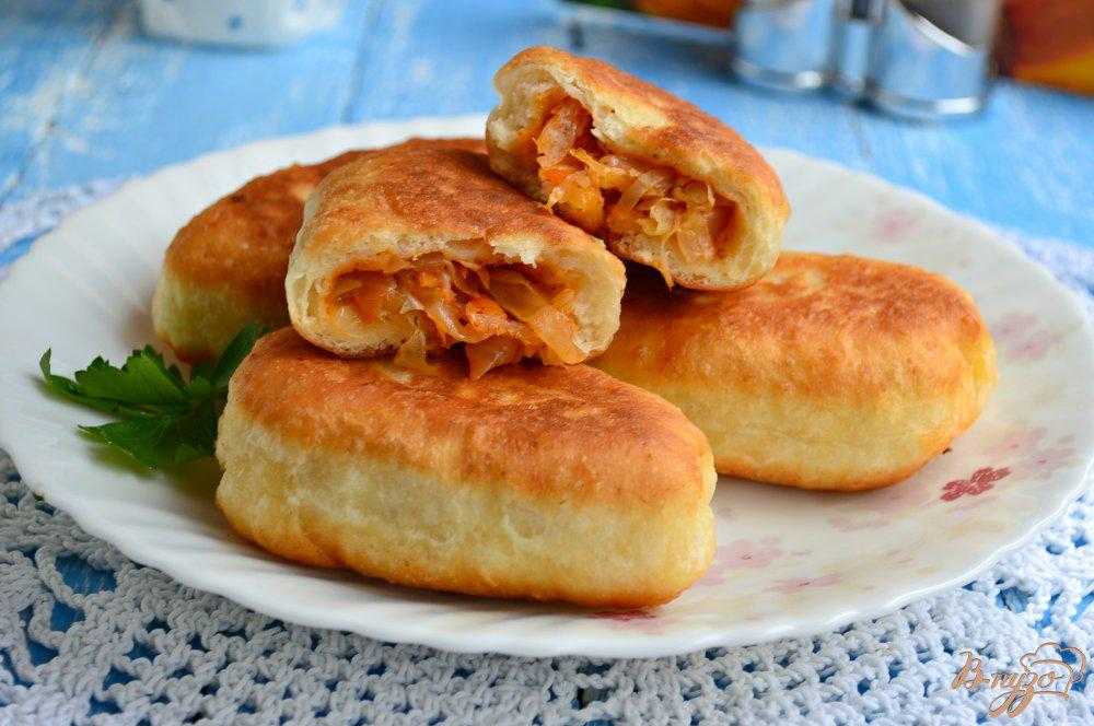 Рецепты салатов, первых блюд, закусок, вторых блюд, гарниров, закаток, выпечек, десертов и напитков | wowcook.net 
пирожки с капустой жареные на сковороде и запеченные в духовке, рецепты с фото | wowcook.net