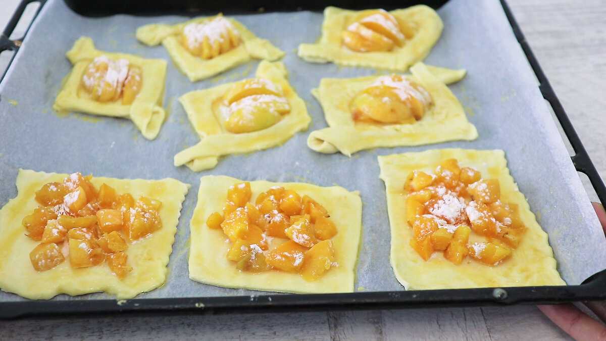 Слойки с сыром из готового слоеного теста - классический рецепт с пошаговыми фото