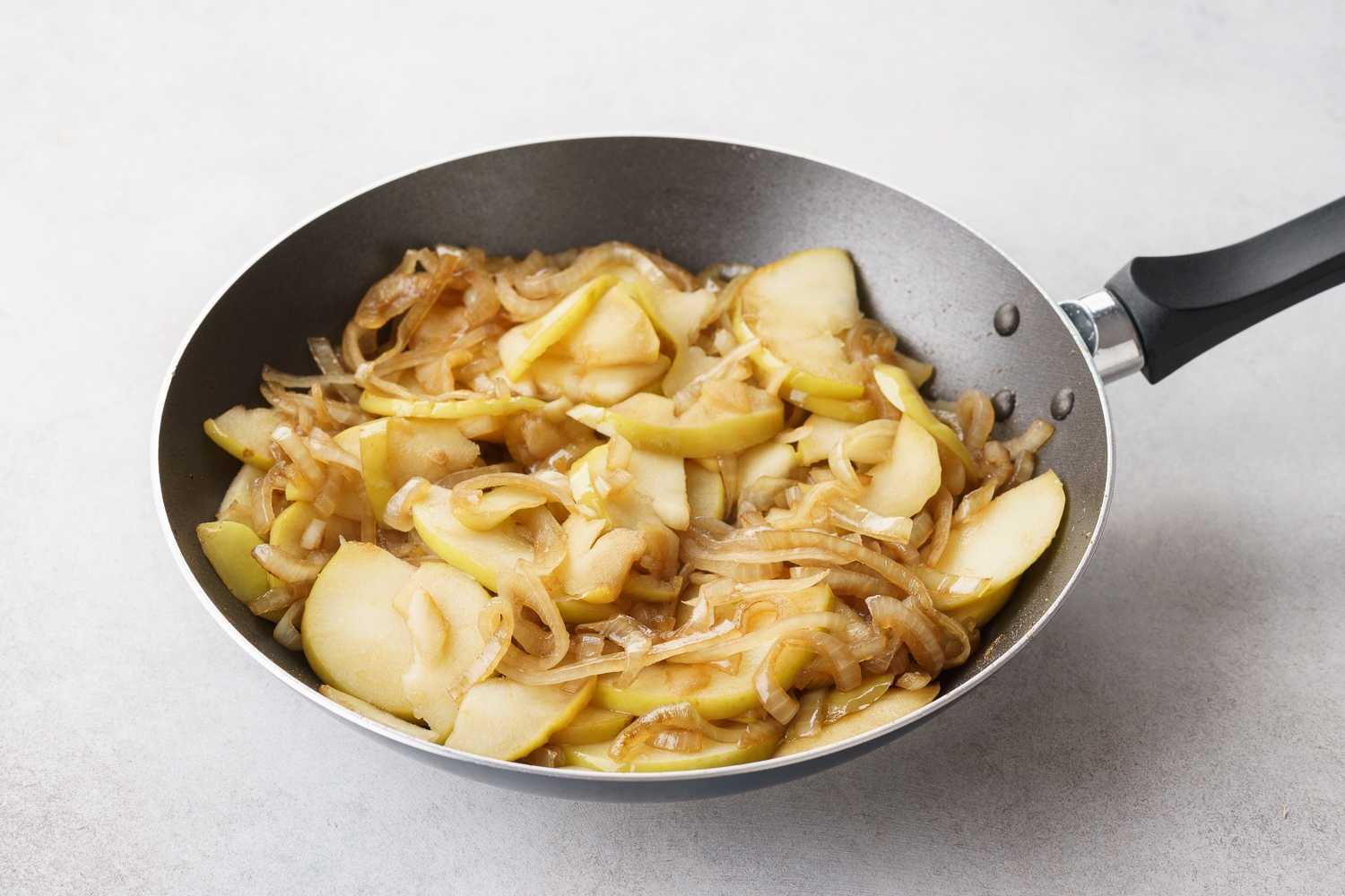 Рецепт приготовления нежной курицы в банке с яблочным ароматом, который покорит ваш вкус!