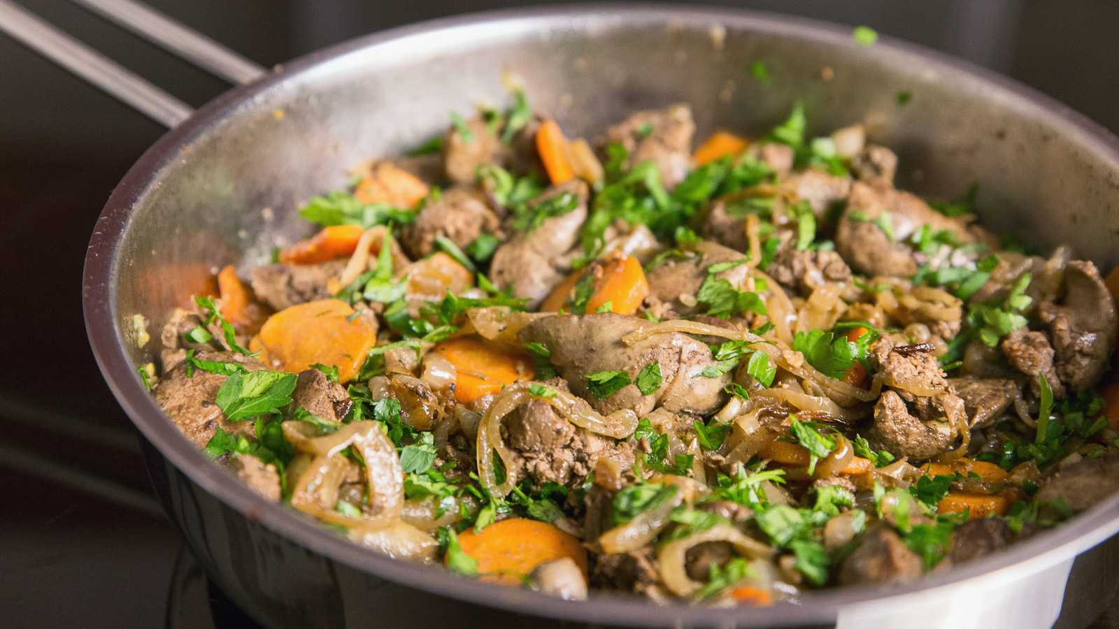 Как приготовить печенку куриную с грибами в сливочном соусе с грибами
