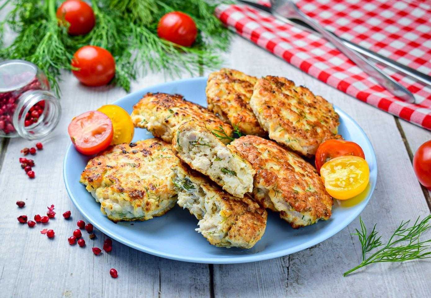 Куриные котлеты в духовке: 8 пошаговых рецептов приготовления
