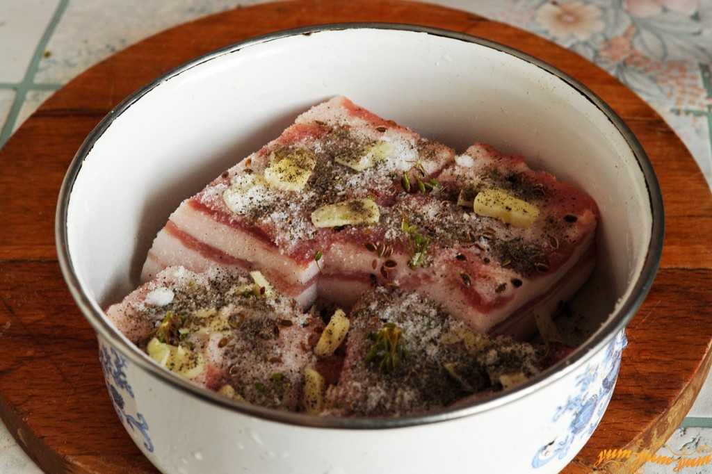 Сало вареное в пакете — самый вкусный рецепт в домашних условиях