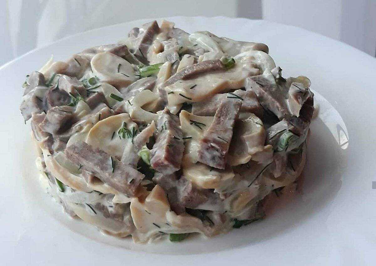 Салат с грибами и курицей — 14 очень вкусных и простых рецептов