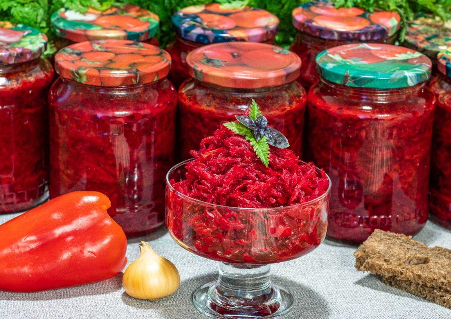 Салаты из свеклы на зиму: 7 очень вкусных рецептов пальчики оближешь