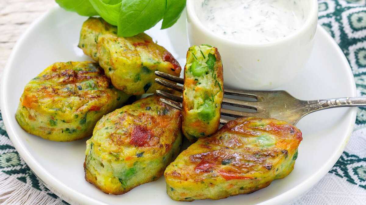 Сочные котлеты из курицы с брокколи