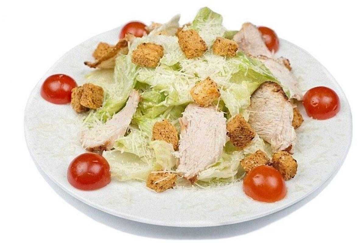 Состав салата «цезарь»: рецепты приготовления вкусного классического блюда с курицей, сыром и креветками