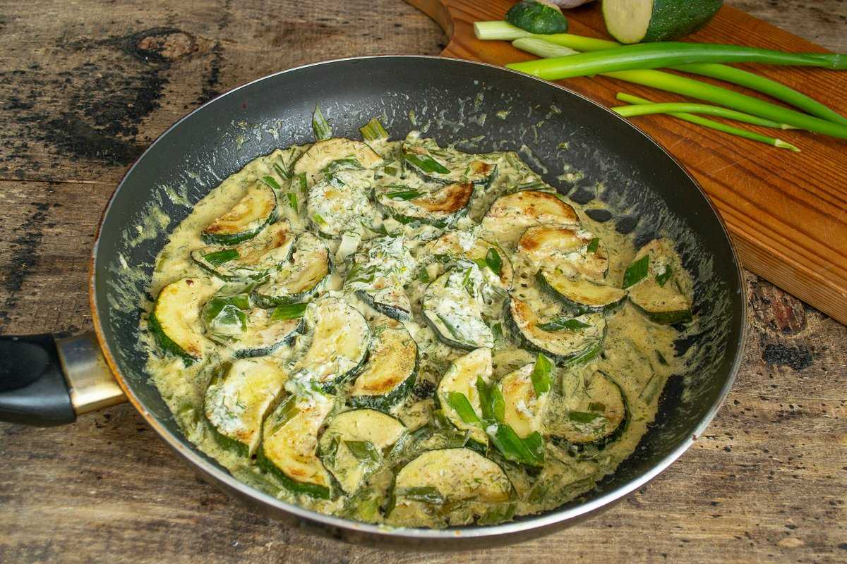 Жареные кабачки на сковороде — быстро и вкусно