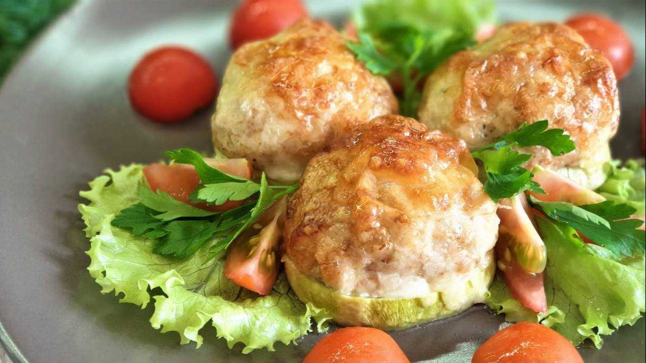 Сочные котлеты из индейки - 11 пошаговых фото в рецепте