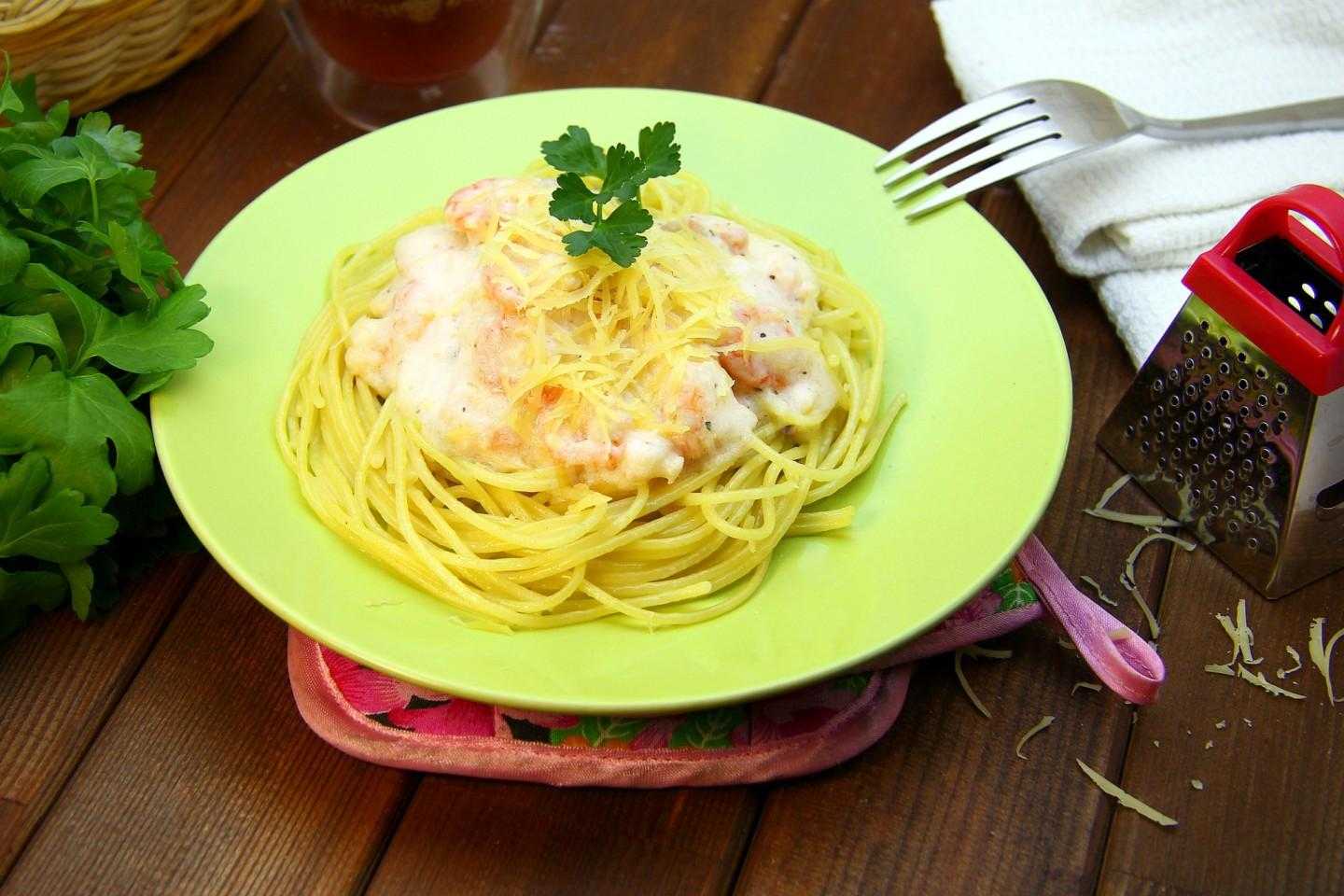 Рецепты салатов, первых блюд, закусок, вторых блюд, гарниров, закаток, выпечек, десертов и напитков | wowcook.net 
молочный соус, рецепт с фото пошагово