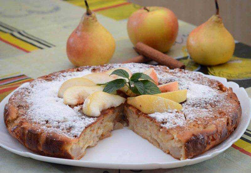 Шарлотка с яблоками и грушей  рецепт с пошаговыми фото