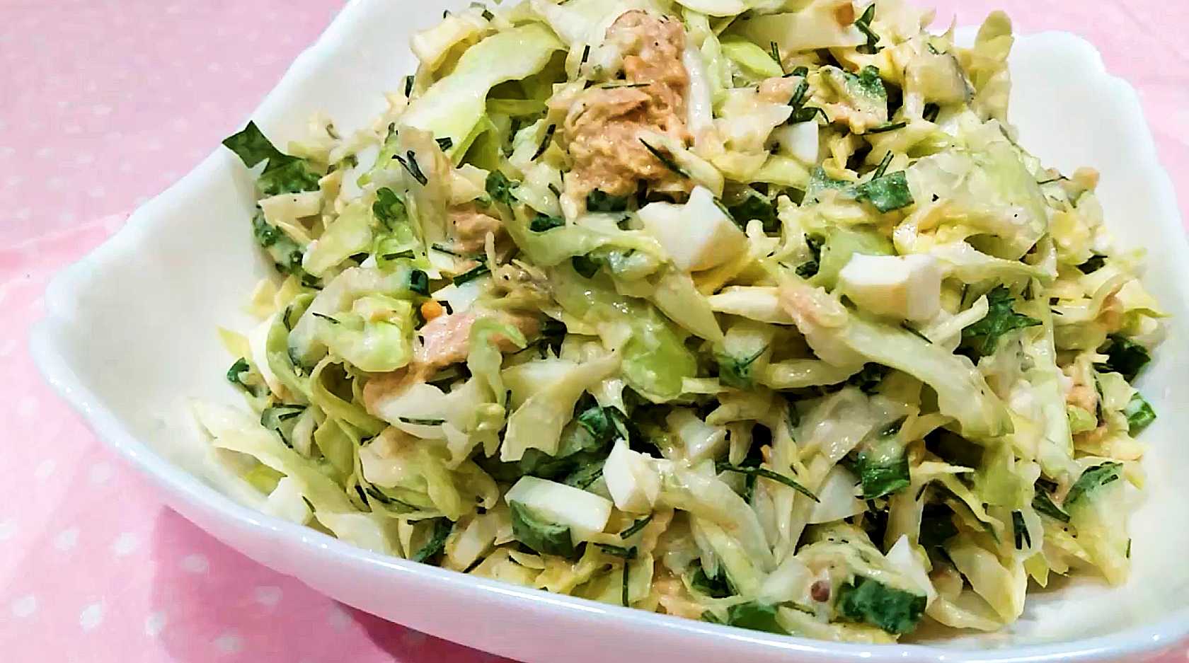 Салат с консервированным тунцом: 8 очень вкусных и простых рецептов
