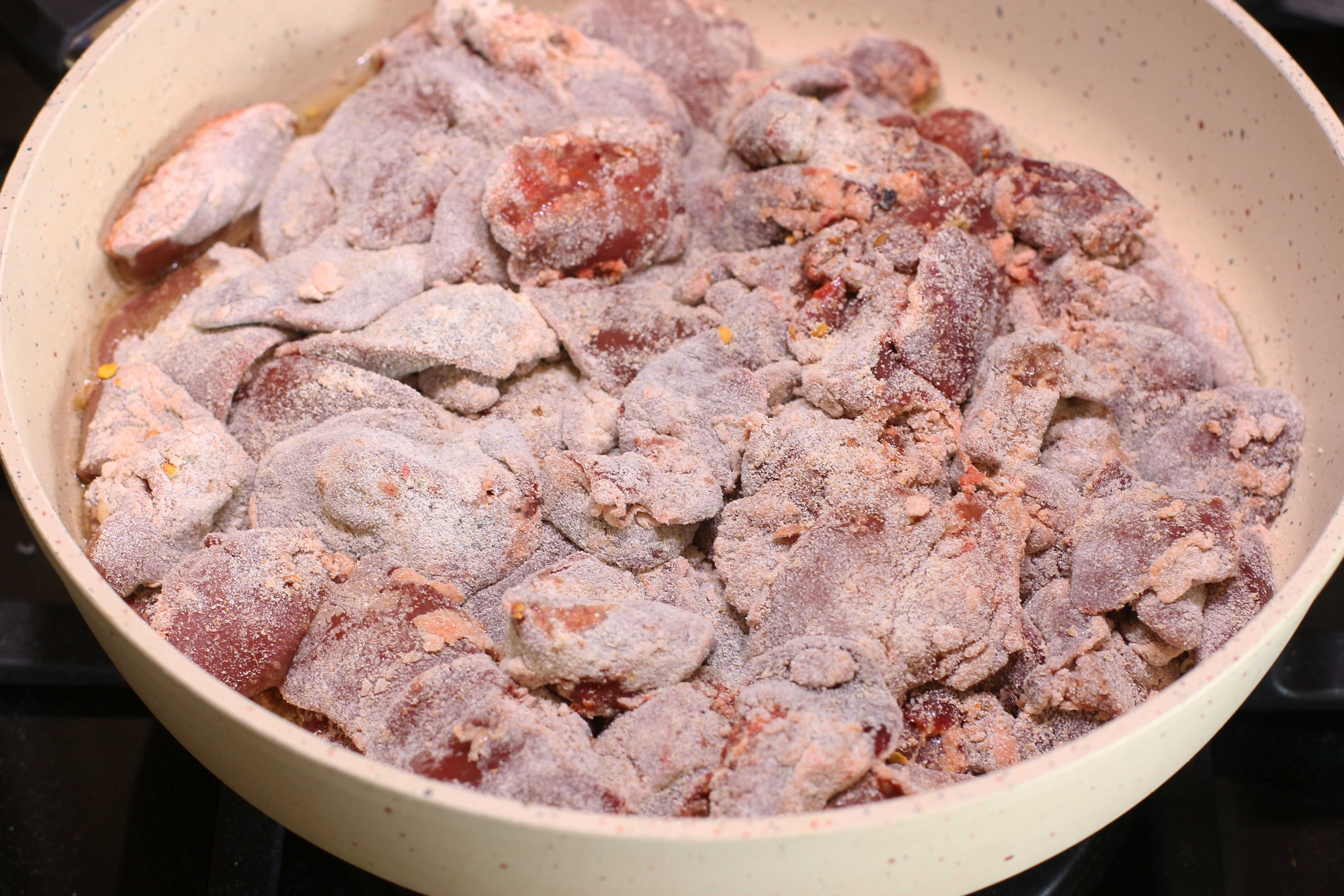 Куриная печень с луком в духовке — 6 рецептов простого ужина