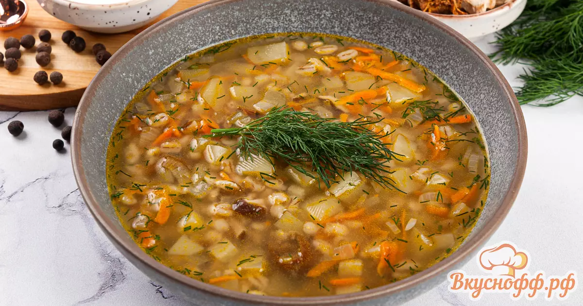 Рассольник с перловкой и солеными огурцами: рецепт с фото