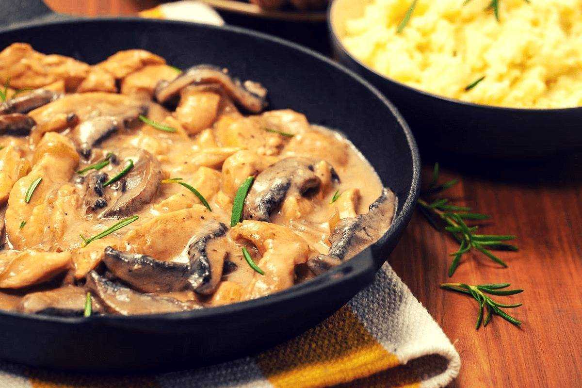 Жареная картошка с белыми грибами