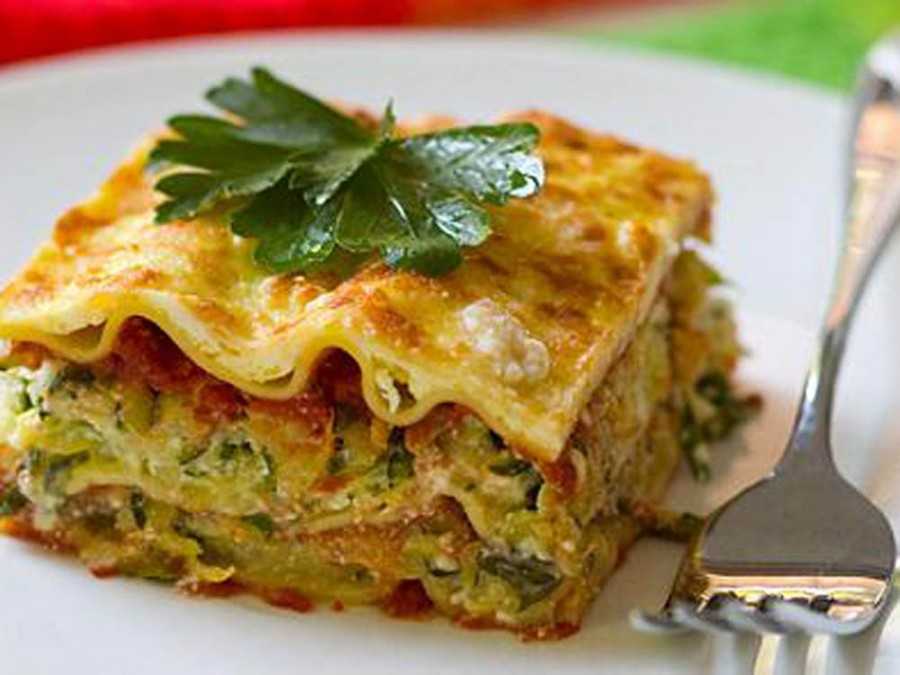 Лазанья с курицей и грибами