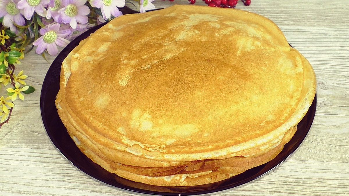 Блины на сыворотке — 5 рецептов пышных и тонких блинчиков с дырочками