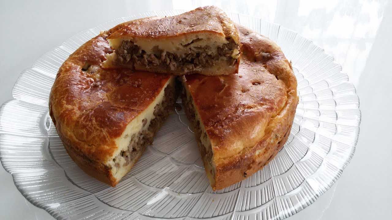 Пирог с мясом на кефире: слоеный, с дрожжами и без. простые и быстрые рецепты приготовления мясного пирога на кефире