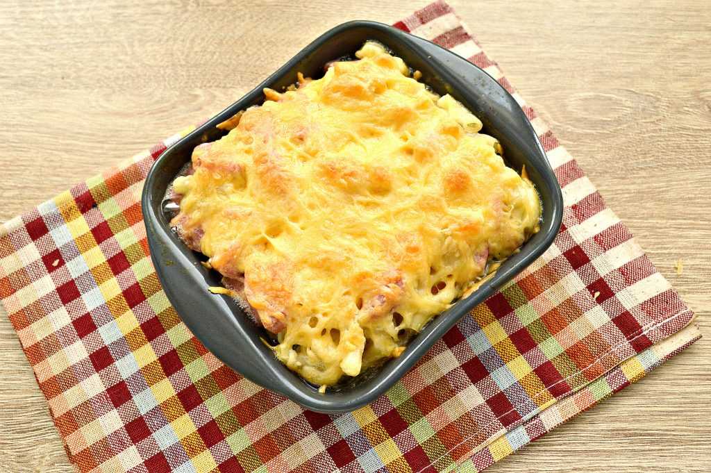 Запеканка из макарон в духовке, на сковородке. как готовить?