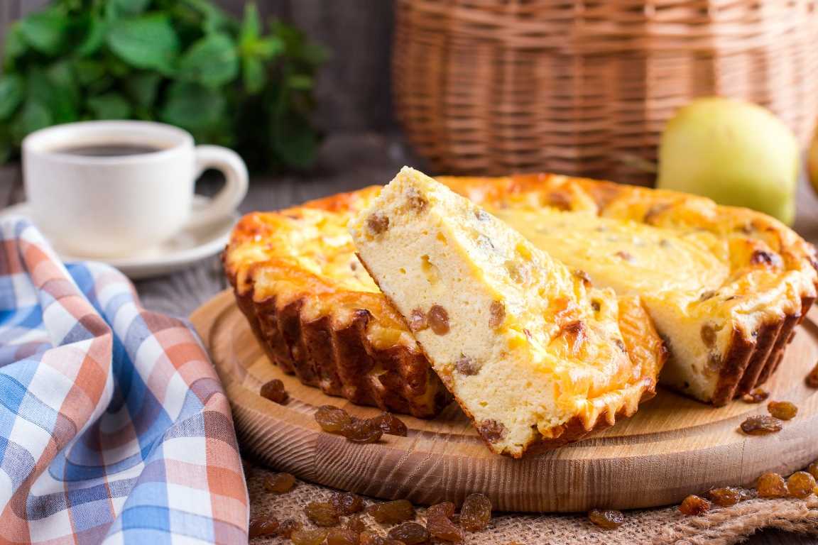 Запеканка из творога с изюмом в духовке | cамые вкусные рецепты запеканок