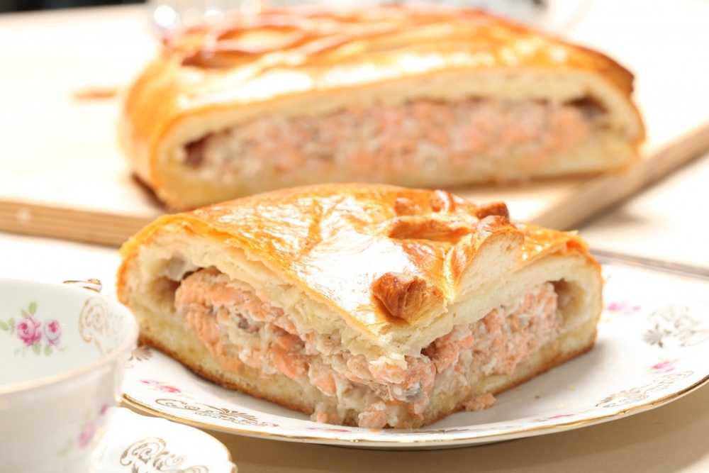 15 простых закусок из слоеного теста, которые можно приготовить дома