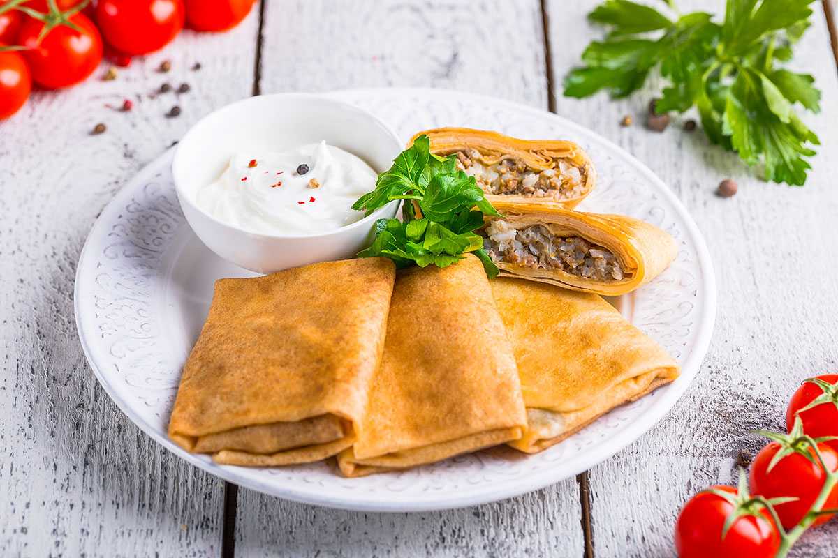 Рулетики из яичных блинчиков с мясной начинкой пошаговый рецепт