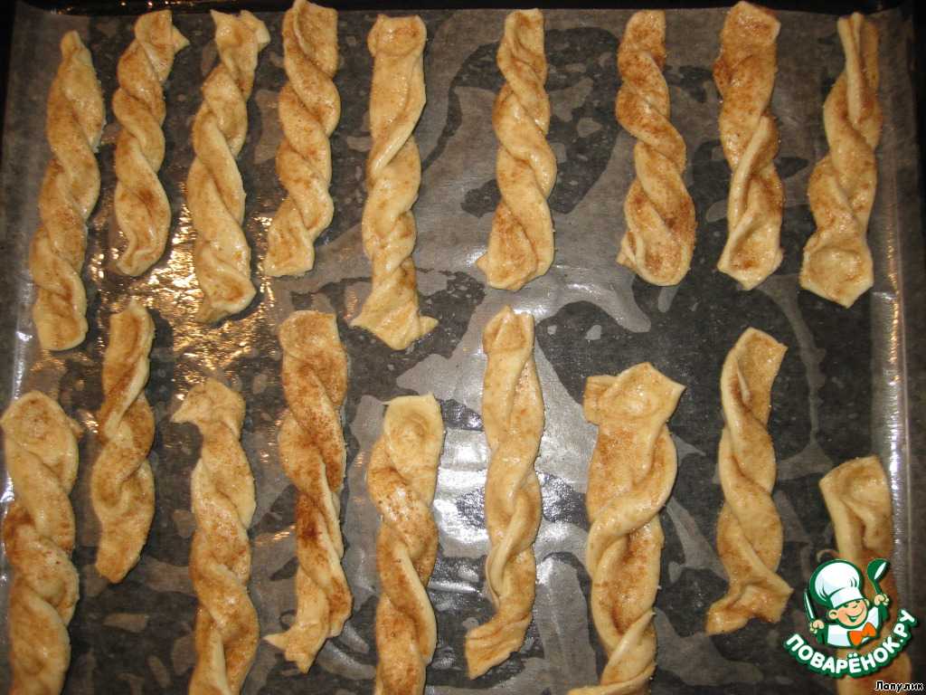 Язычки из слоеного теста с сахаром, рецепт слоек