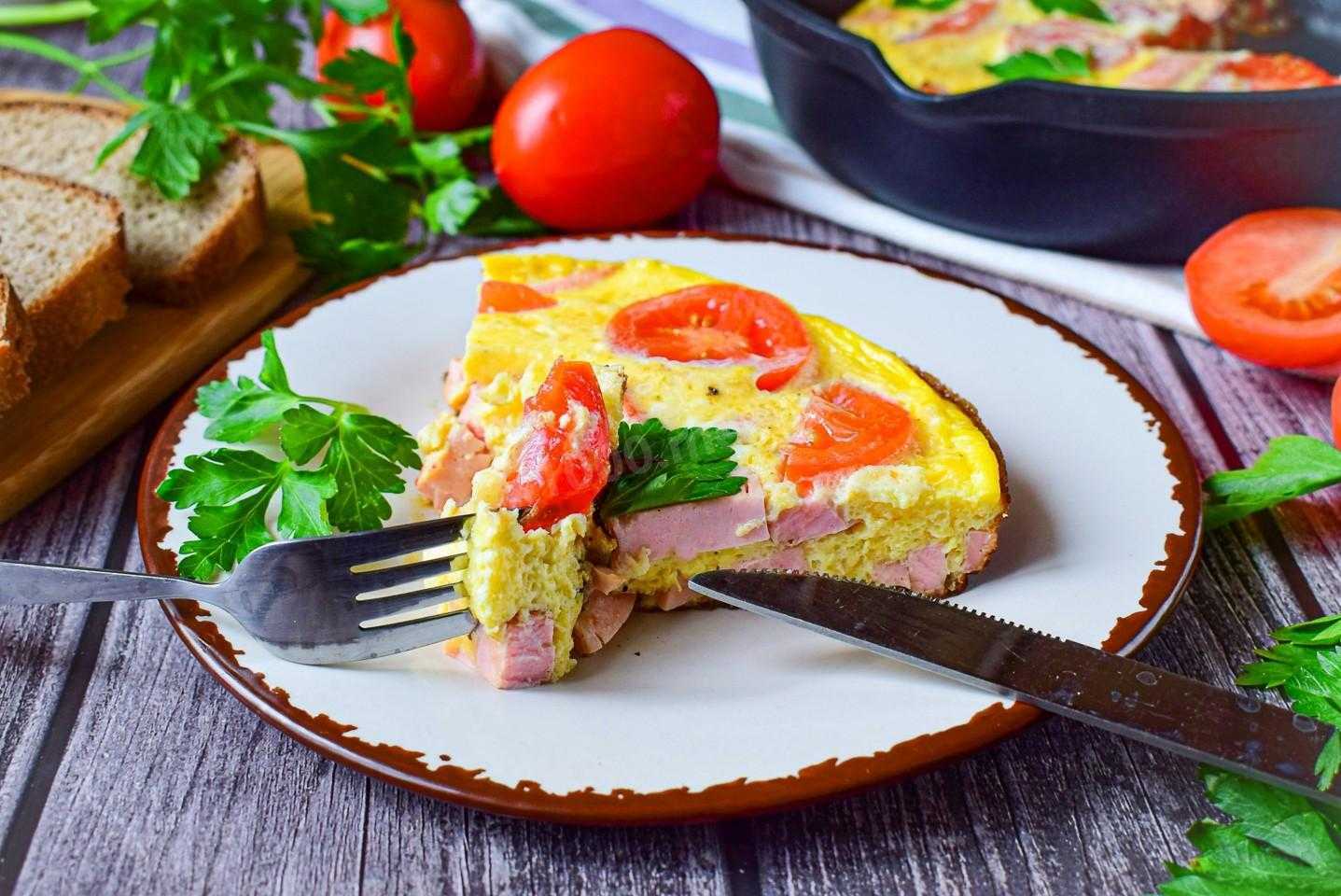 Готовить всем! рецепт яичницы с помидорами и колбасой — простой домашний рецепт с пошаговыми фото