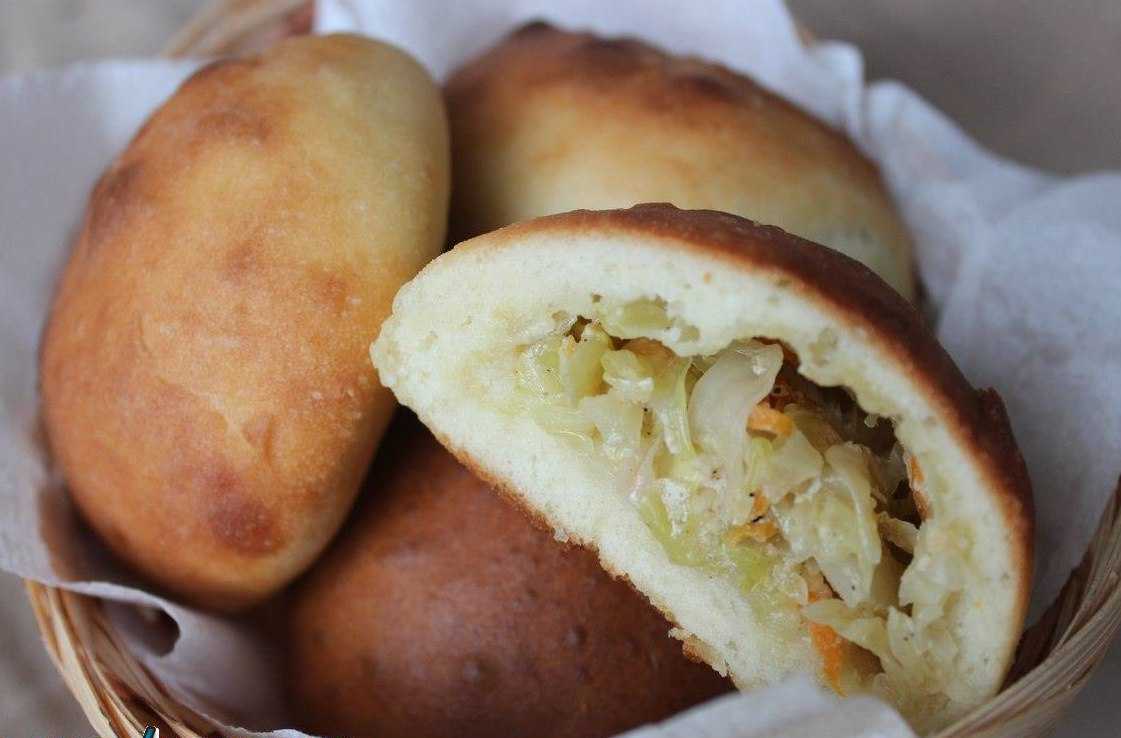 Пирожки с капустой в духовке — 6 рецептов из вкусного теста