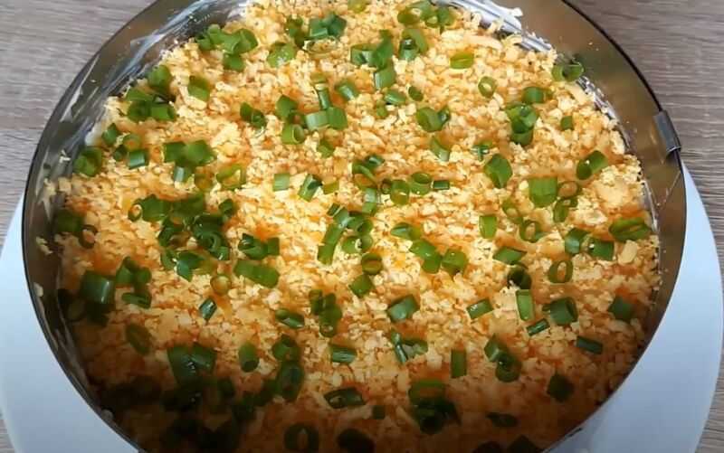 Салат аристократ — 6 рецептов с крабовыми палочками, тунцом, курицей
