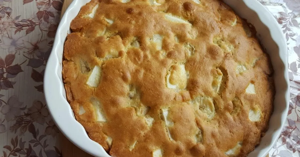 Супер вкусный и простой пирог — шарлотка с яблоками и бананом в духовке - советдня