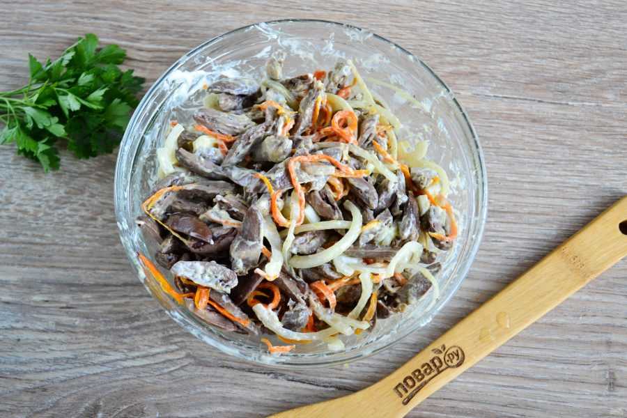 Салат с куриными сердечками - 7 домашних вкусных рецептов приготовления