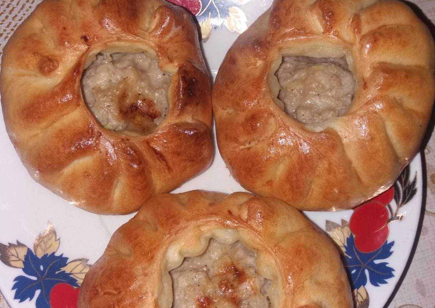 Тесто на кефире для беляшей — 6 вкусных и быстрых рецептов