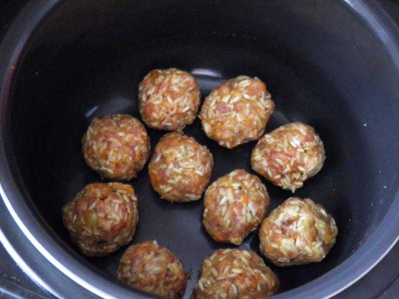 Ежики в мультиварке – интересно и вкусно! рецепты разных ежиков из фарша с рисом, овощами, гречкой, грибами для мультиварки - автор екатерина данилова - журнал женское мнение