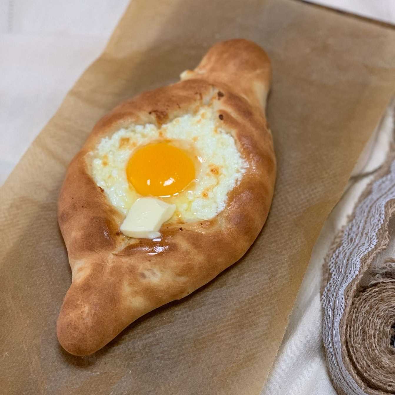 8 способов приготовить вкусные хачапури по-аджарски