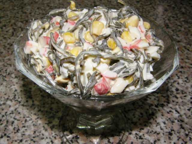 Салаты с морской капустой и яйцом