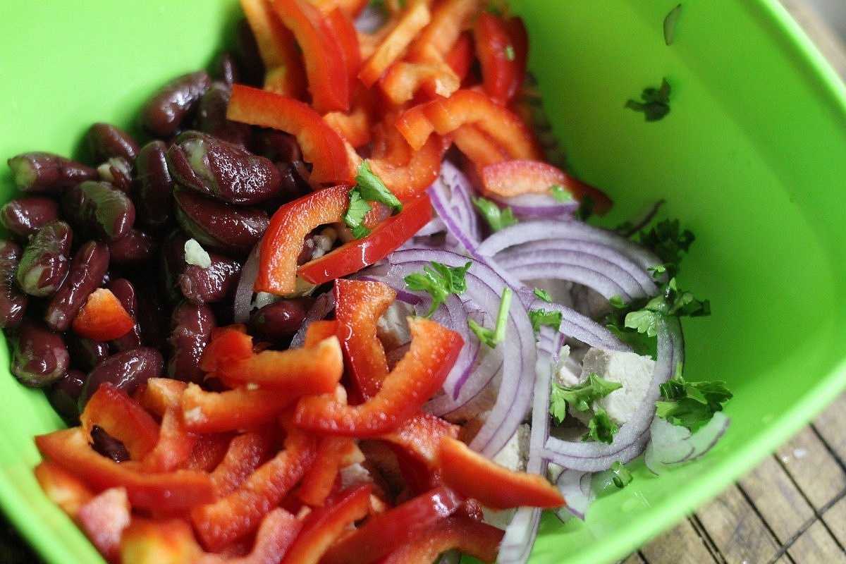 Салаты из свеклы на зиму: 7 очень вкусных рецептов пальчики оближешь