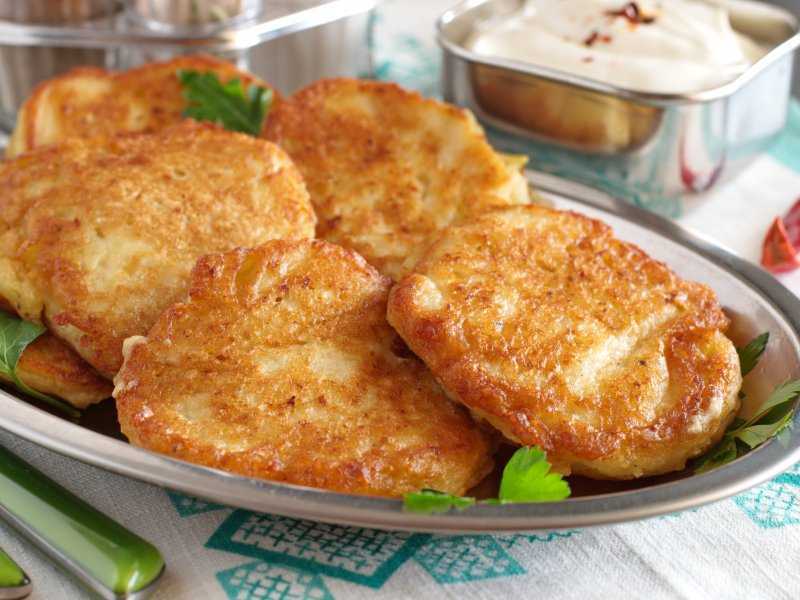 Капустные оладьи на кефире рецепт с фото пошагово - 1000.menu