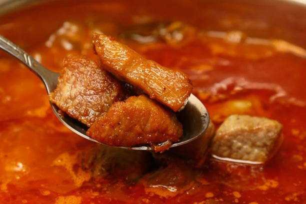 Пошаговый рецепт приготовления вкусной тушеной свинины