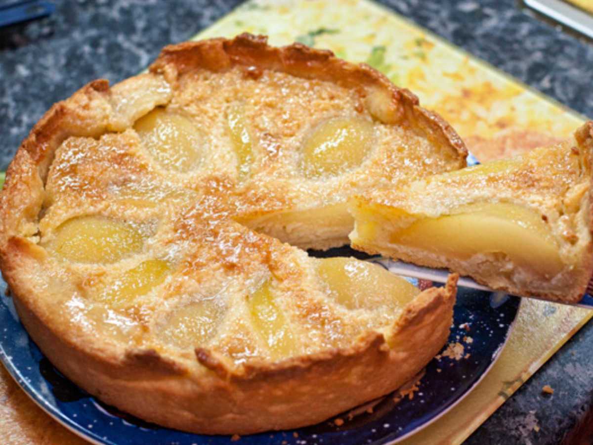 Шарлотка с яблоками пошаговый рецепт с фото