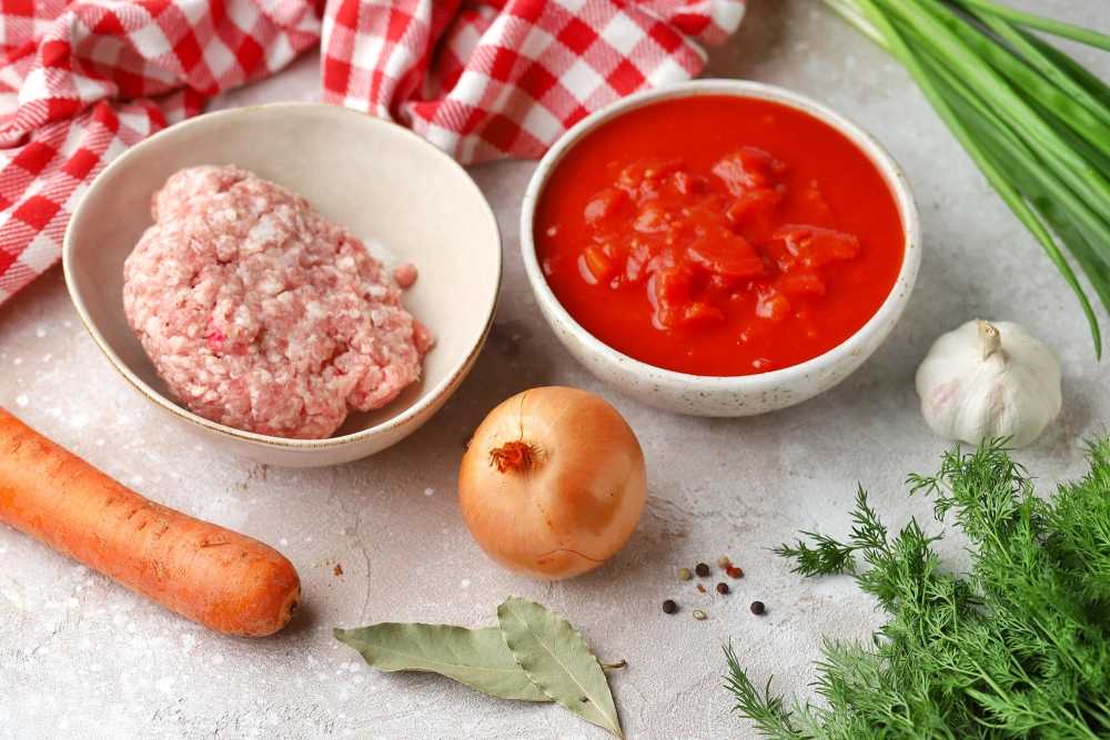 Рецепты салатов, первых блюд, закусок, вторых блюд, гарниров, закаток, выпечек, десертов и напитков | wowcook.net 
вкусный суп с фрикадельками, пошаговый рецепт с фото