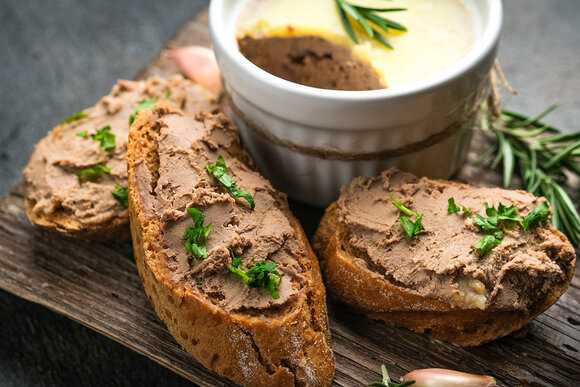 Паштет из куриной печени в домашних условиях — вкусные пошаговые рецепты печеночного паштета