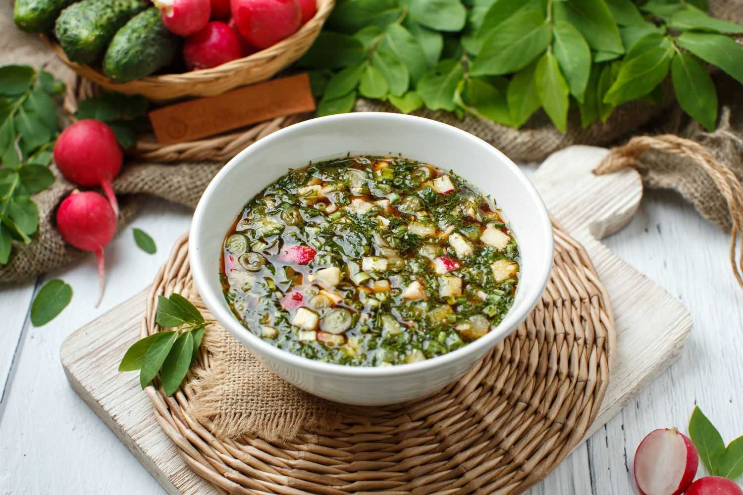 Окрошка на минеральной воде: 8 вкусных рецептов окрошки на минералке
