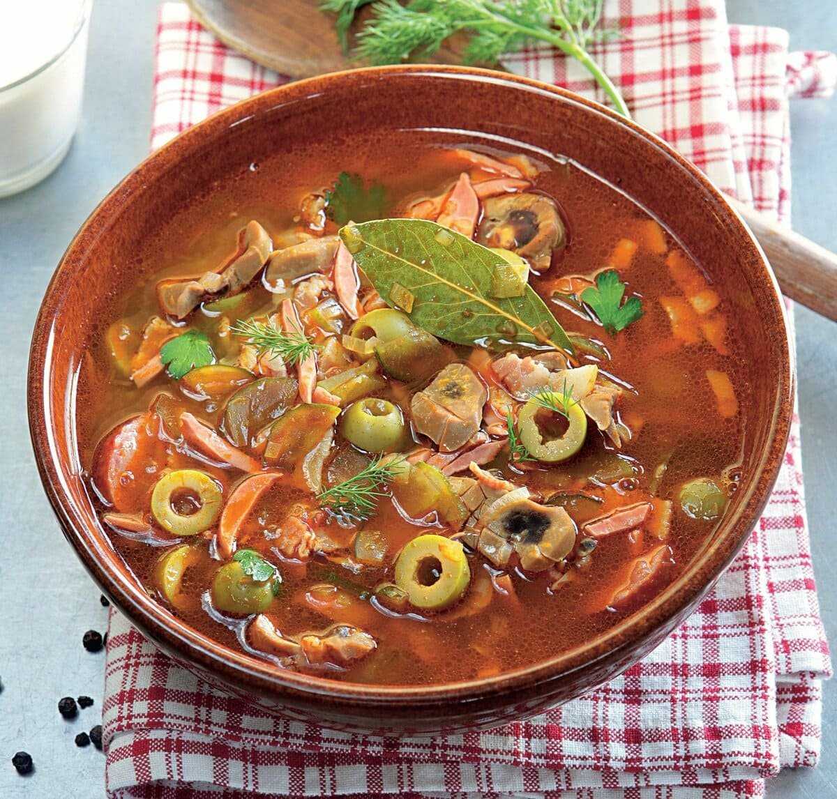 Классическая сборная мясная солянка – 5 рецептов с фото