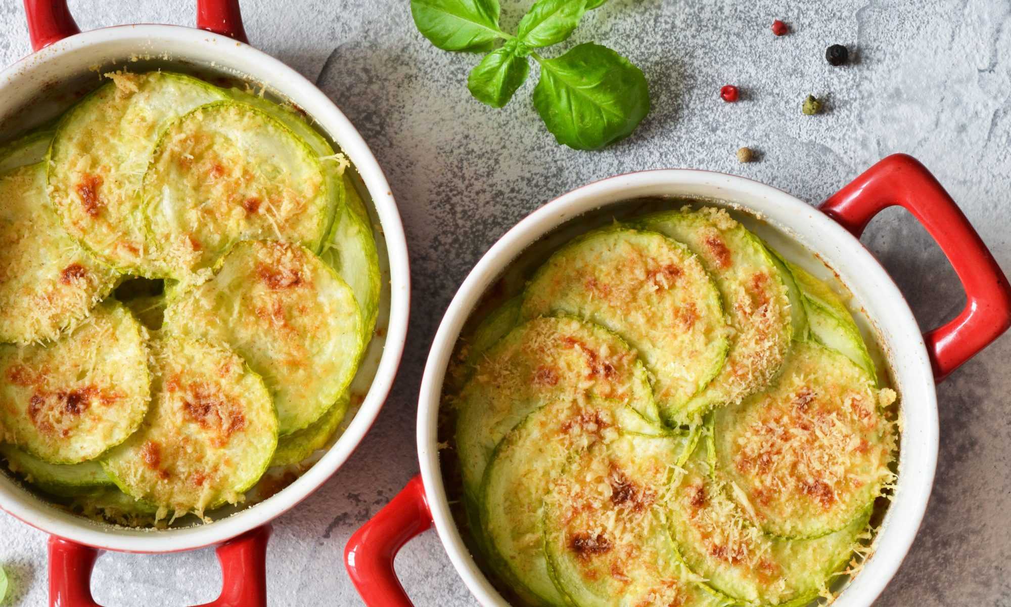 Кабачки запеченные в духовке - быстрые и вкусные рецепты
